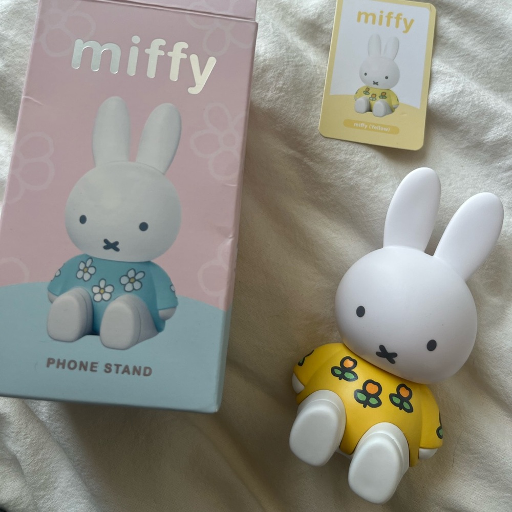 Miffy Phone Stand Yellow
